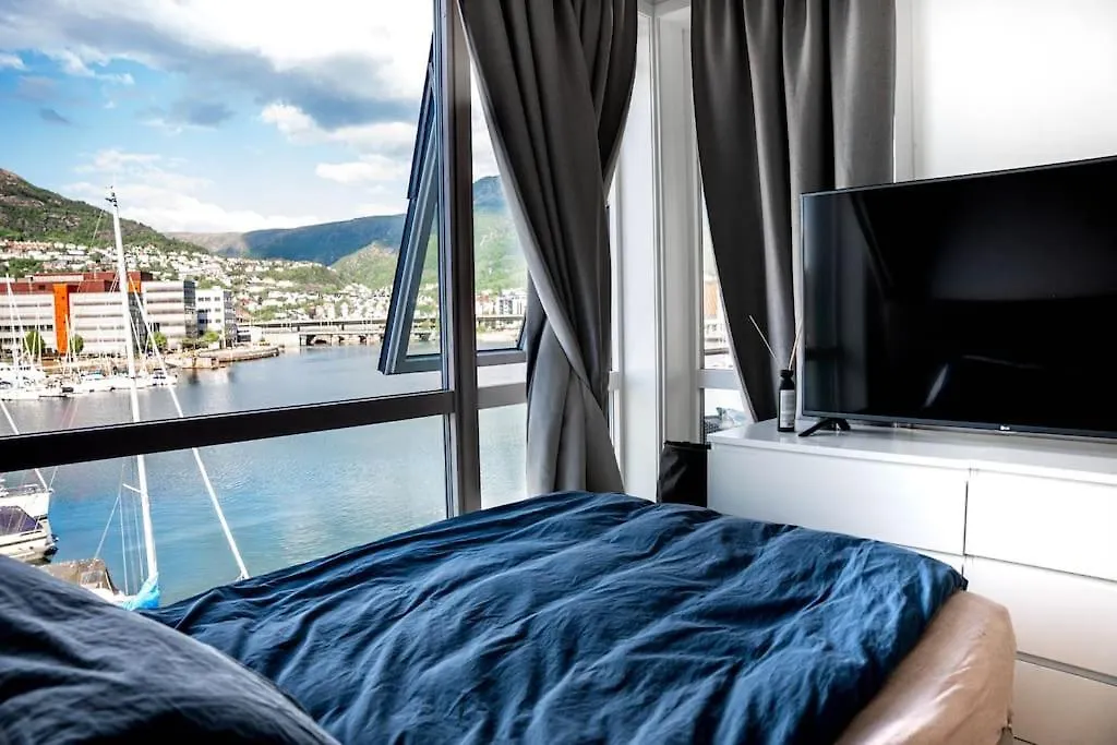 Modern Waterfront Apartment Μπέργκεν