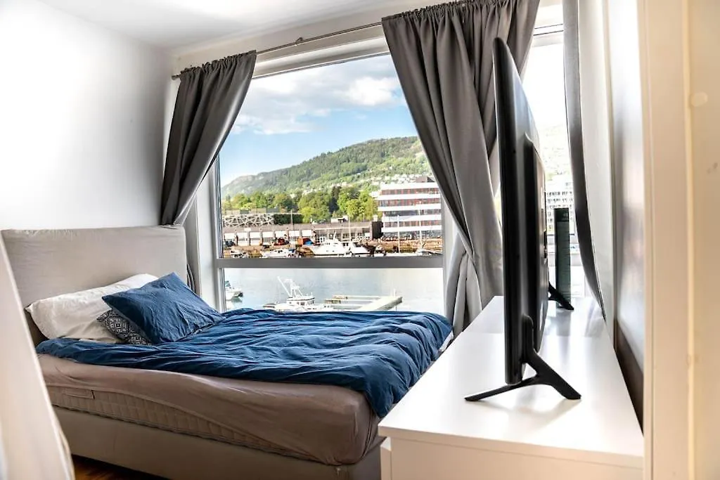 Modern Waterfront Apartment Μπέργκεν
